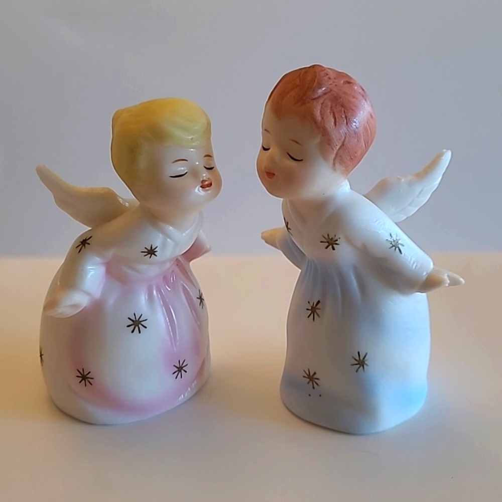 Schmid Bros Kissing Angels Figurines